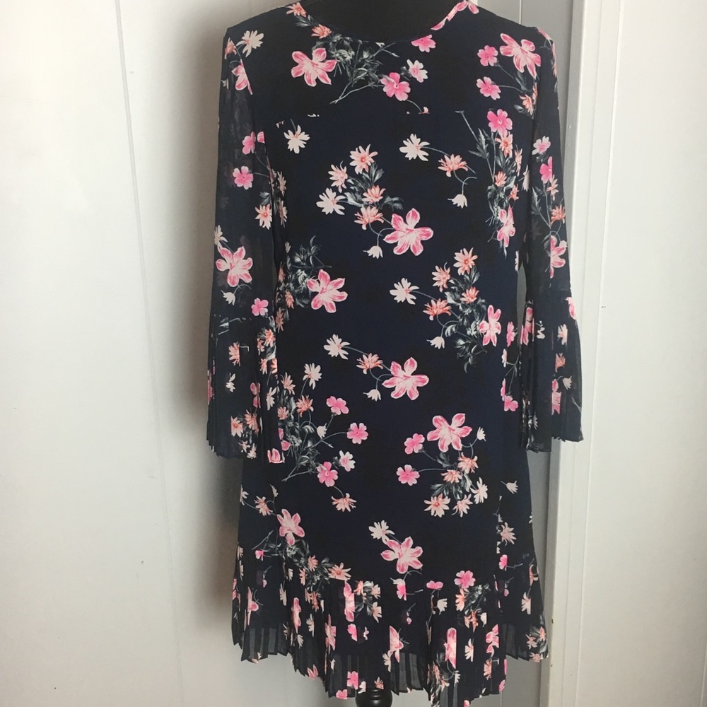 Eliza J bell sleeve dress